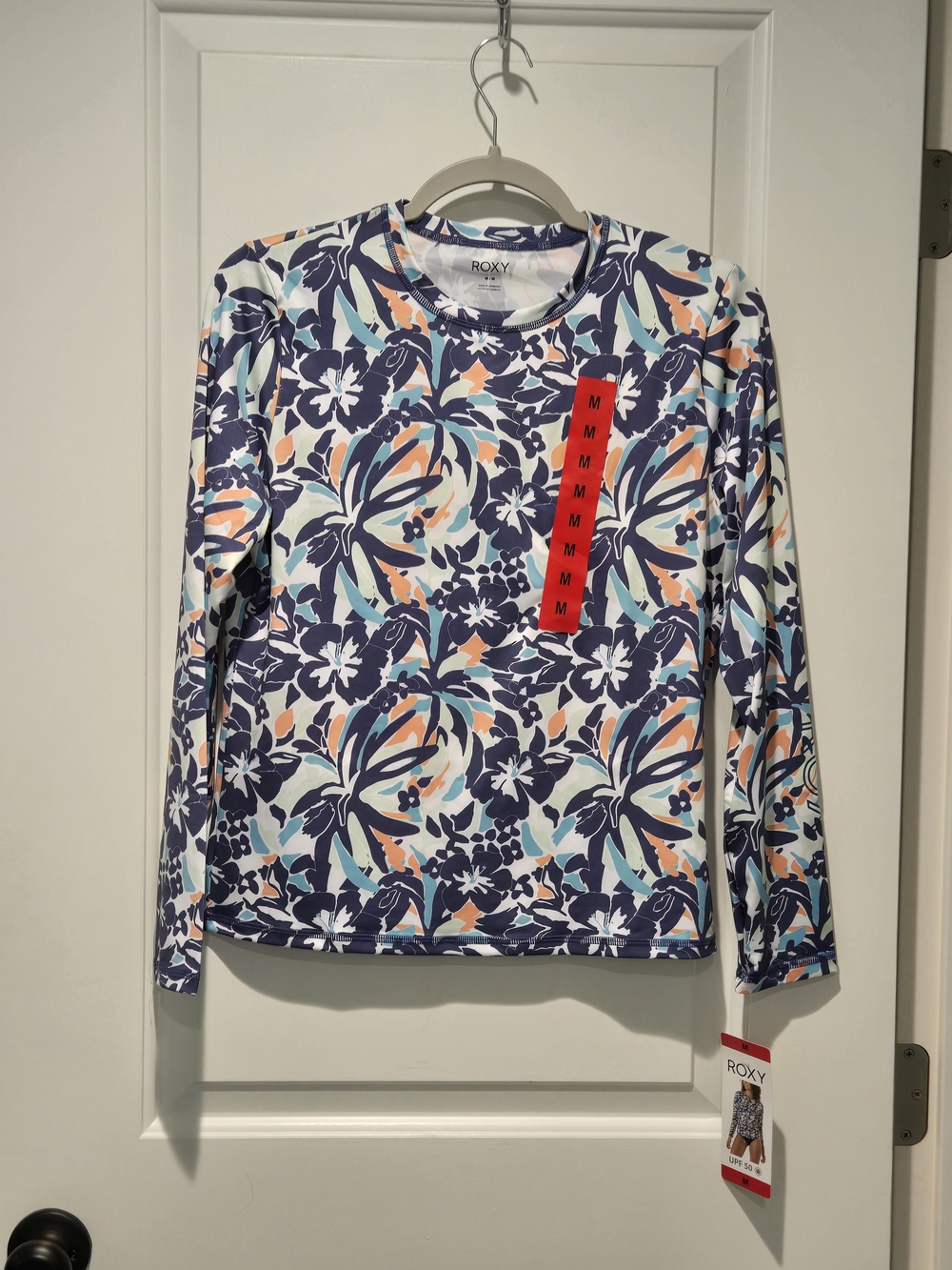 NWT- Roxy Sea Skipping Long Sleeve Rashguard UPF 50+ Swim Shirt Women's Size M - Picture 3 of 8